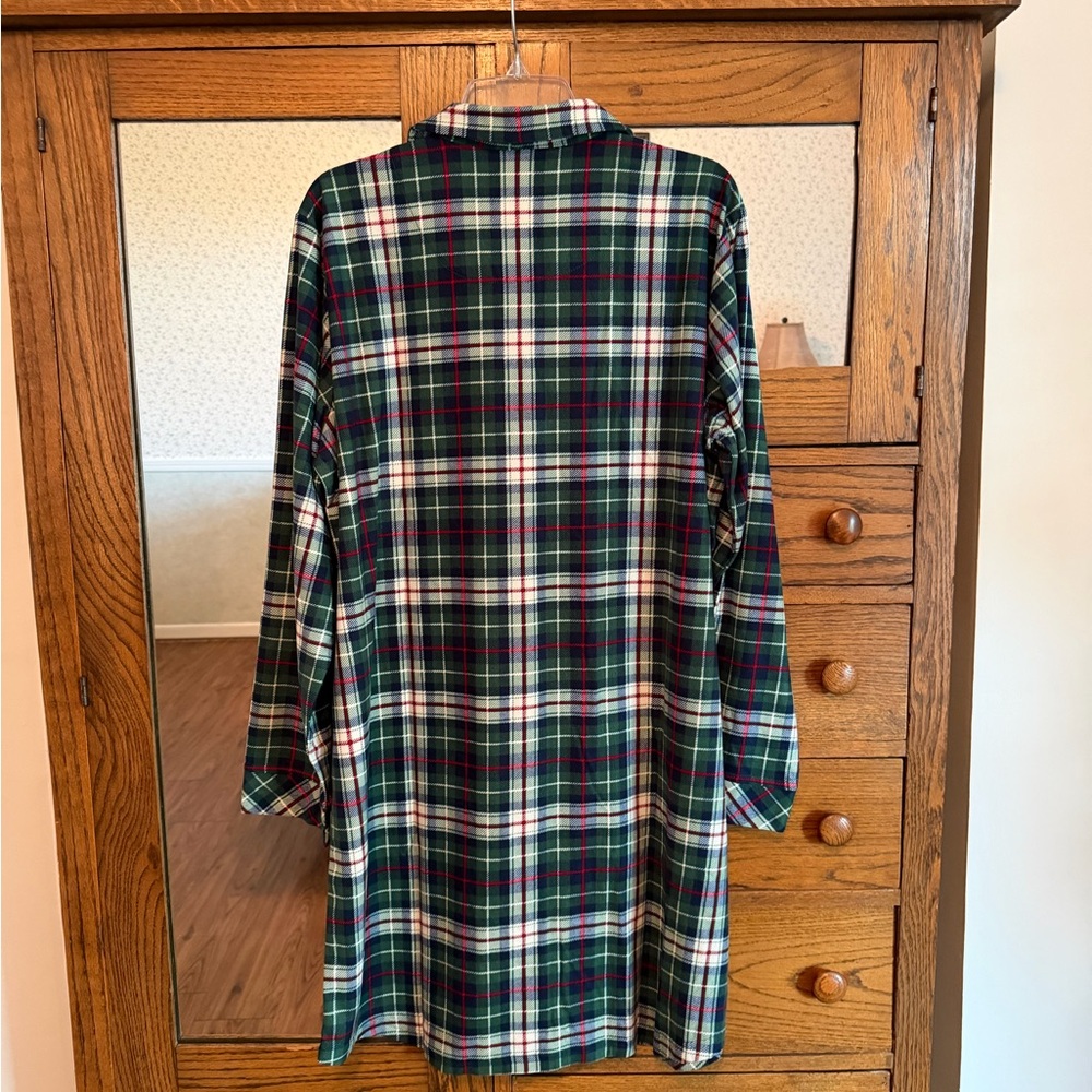 Woman’s Christmas Plaid Flannel L Nightgown - Picture 2 of 5